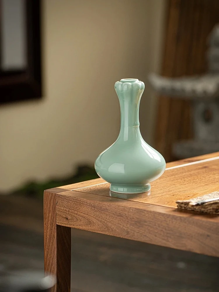 

Jingdezhen Ceramic Antique Pink Glaze Garlic Bottle High-End Porcelain Mini Vase Decoration Boutique Gift