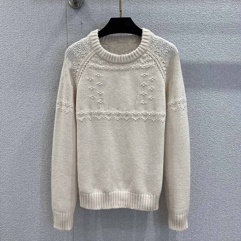 

High-quality three-dimensional knitted women's sweater with round neck and slim fit pullover 25100318