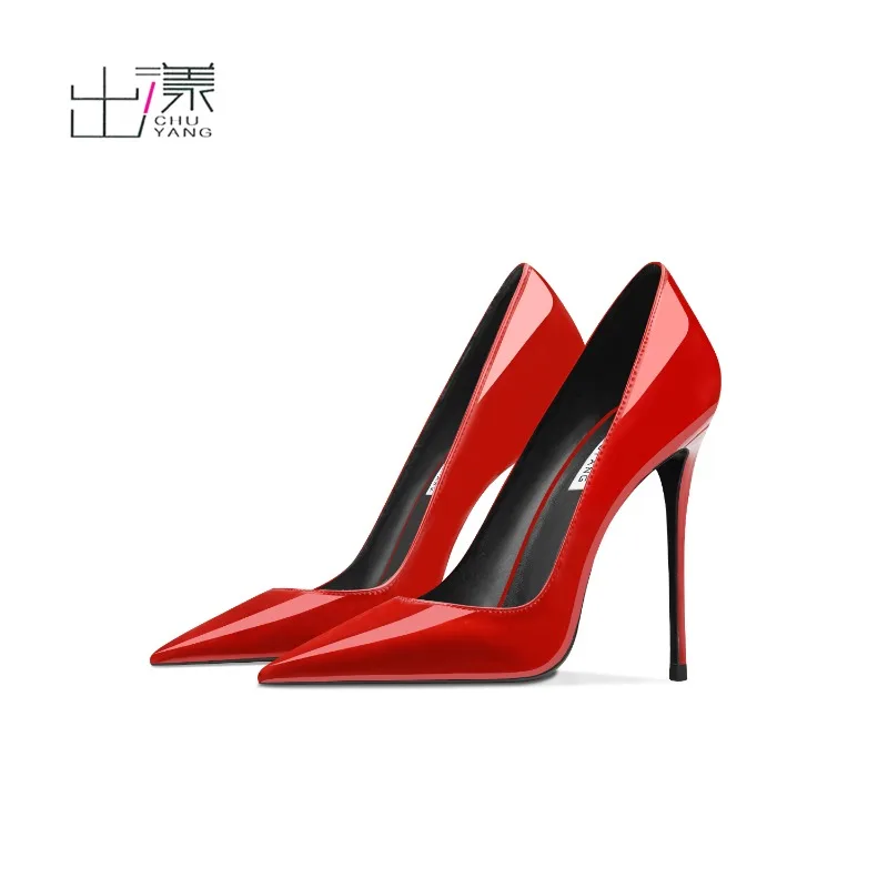 

Red patent leather slim heeled high heels, shallow mouth pointed, sexy and fashionable, professional single heel women's shoes