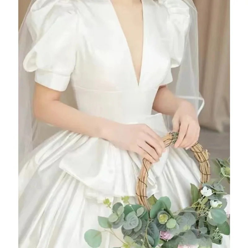 Robe de mariée de luxe en Satin français pour femmes, légère, blanche, tempérament Simple, rétro français, en maille, nouvelle collection été 2025