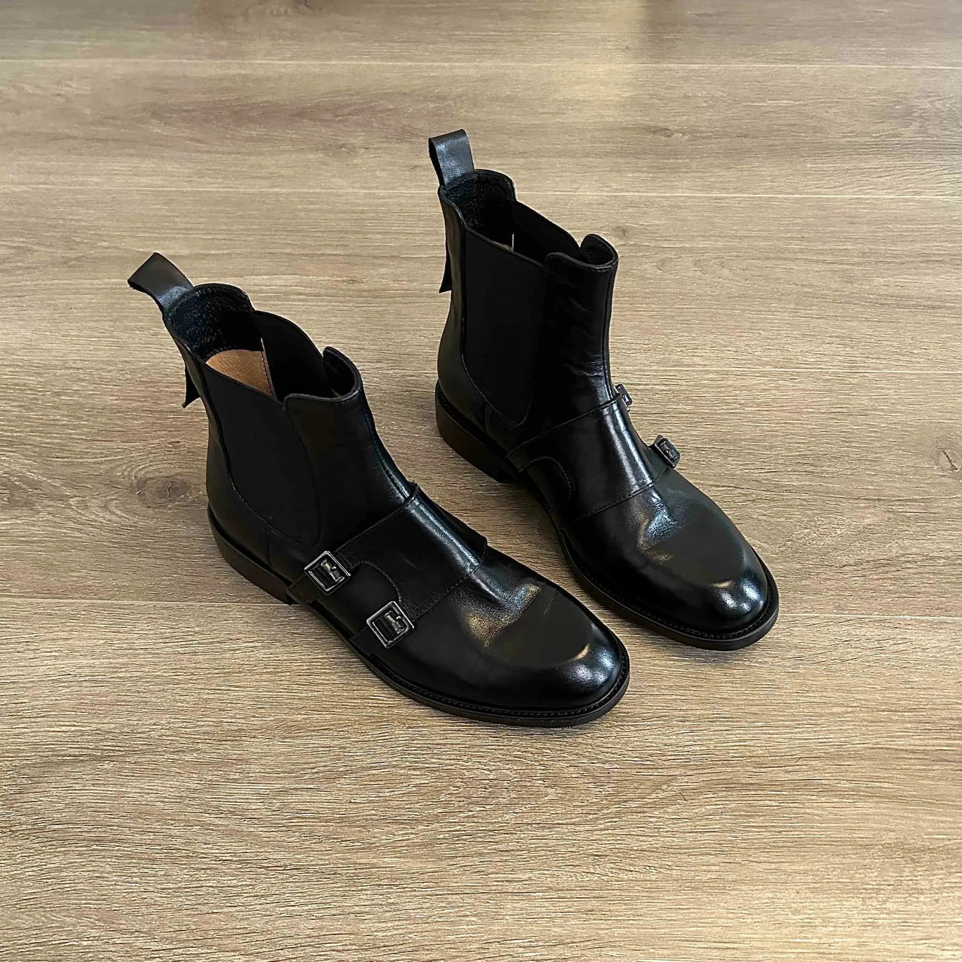 

Short boots women's 2026 Spring and Autumn new British style Chelsea boots black retro women's shoes