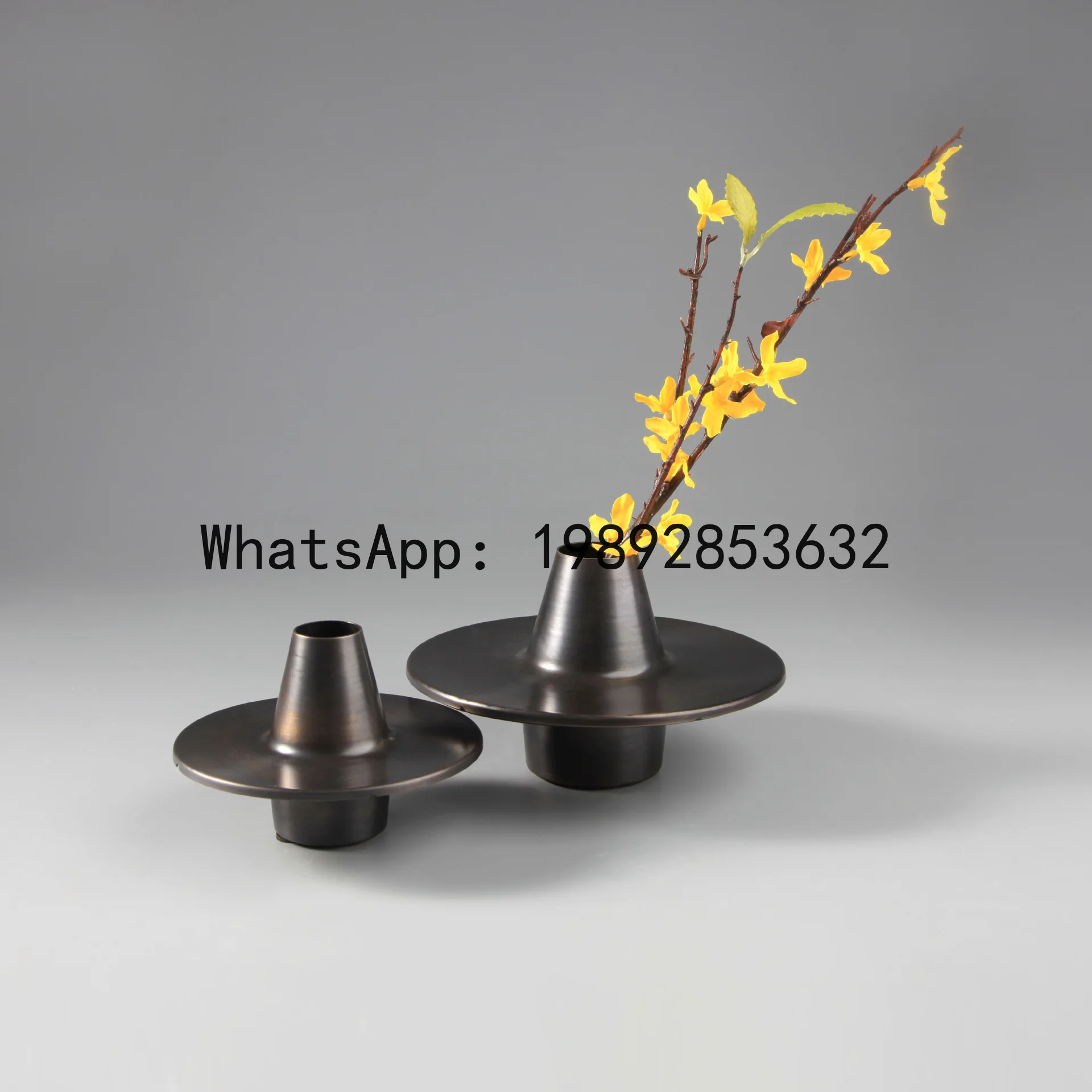 Metal Handicraft Flower Vase Golden Geometry UFO Crafts Flying Saucer Floral Arrangement Accessories Home Decoration