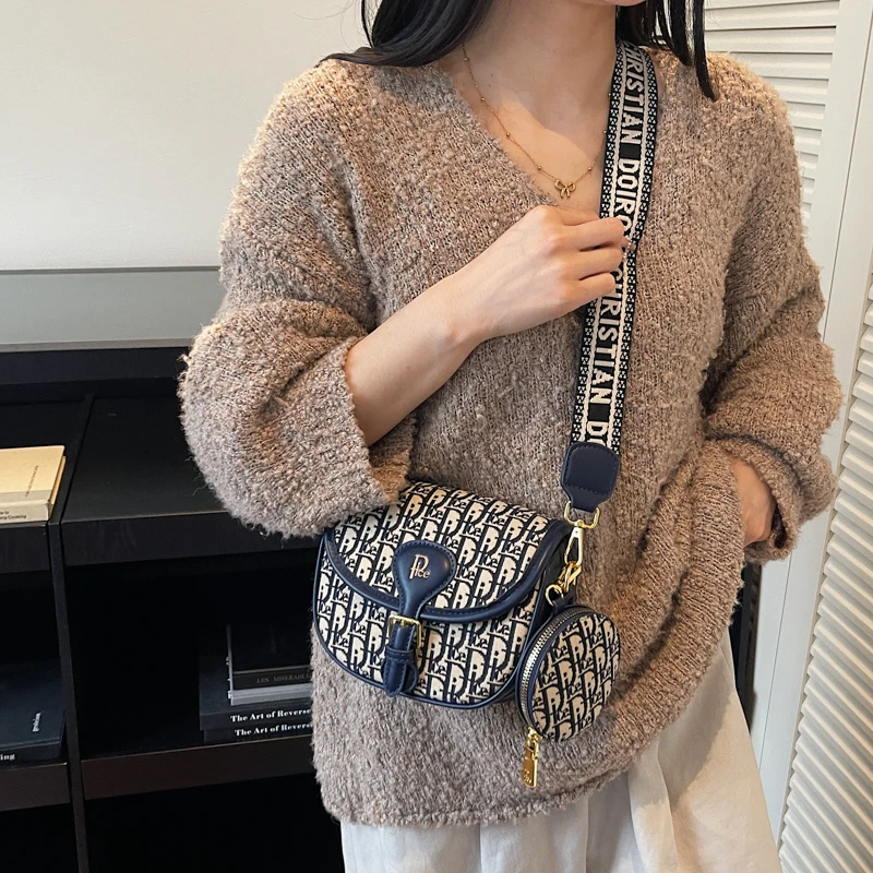 حقيبة كروس نسائية كلاسيكية مصممة من الجلد الفاخر حقيبة كتف عصرية للارتداء اليومي الحديث #5