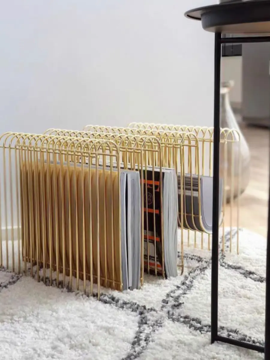 Prateleira De Armazenamento De Quadro De Chão, Nordic Simple Magazine Shelf, Luz De Metal Criativa, Prateleiras De Livros De Luxo, Decoração De Sala