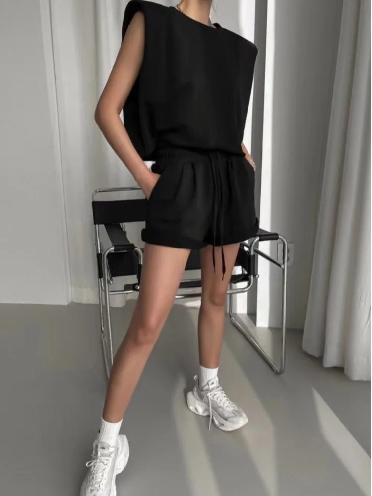 숄더 패드 민소매 티셔츠 베스트 숏탑 하의 세트 여성 여름 패션 청춘 스타일 출퇴근 순수 전자상거래