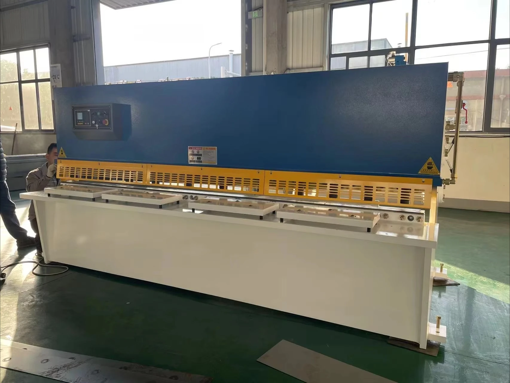 Deposit Price New Type 4000mm Hydraulic Metal Swing Beam Shearing Machine Sheet Metal CNC Equipment