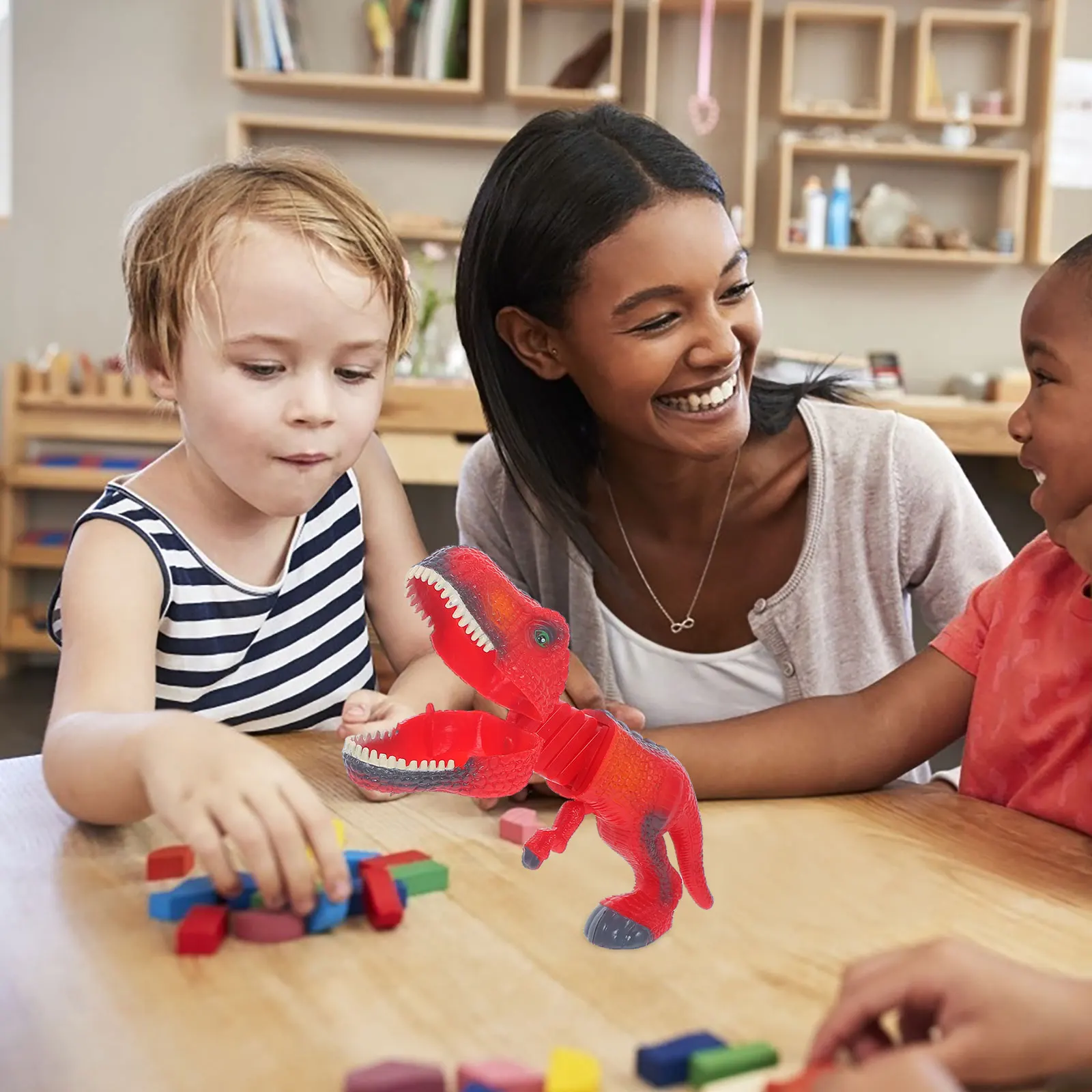 Simulazione Dinosauro Trigger Primavera Telescopico Grabber per Bambini Gioco di Festa Scherzo Retrattile Divertente Gioco Interattivo