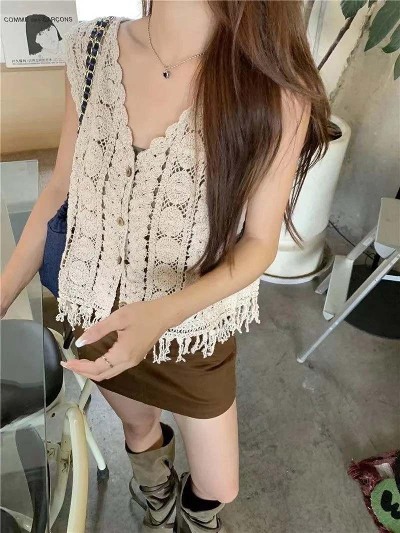 V-Neck Button Front Fringe Trim Crochet Tank Top Women Sleeveless Beige White Summer Cover Up Vest Fashion Short Boho Cardigan