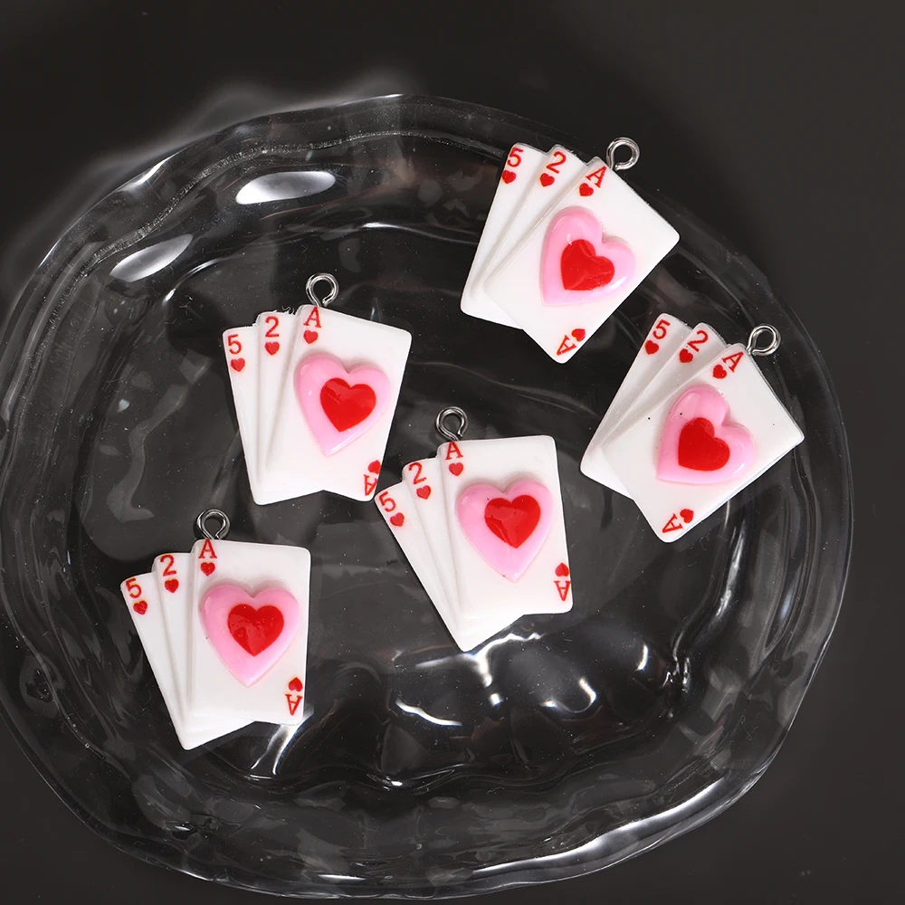 10 Stück Harz Poker Karte herzförmige Hut Charms für Schmuckherstellung Zubehör DIY Ohrringe Halskette Schlüsselanhänger – Detail 5