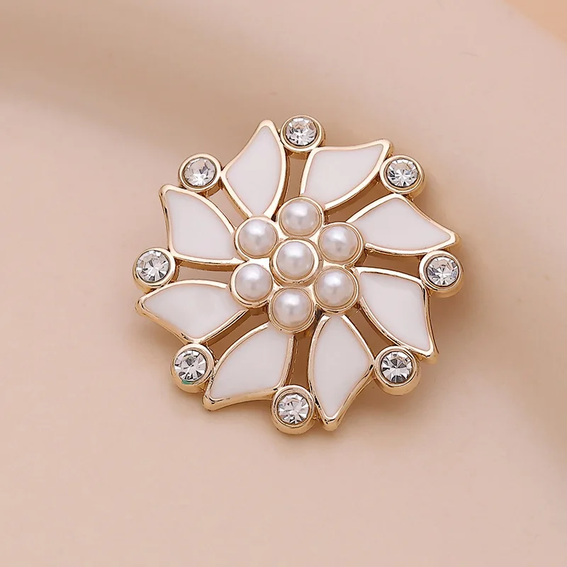 

5PCS/Lot Vintage Flower-shape Gold Metal Button Clothing Sewing Accessories Knitting Decorate Buckles Materials for Sewing 23MM