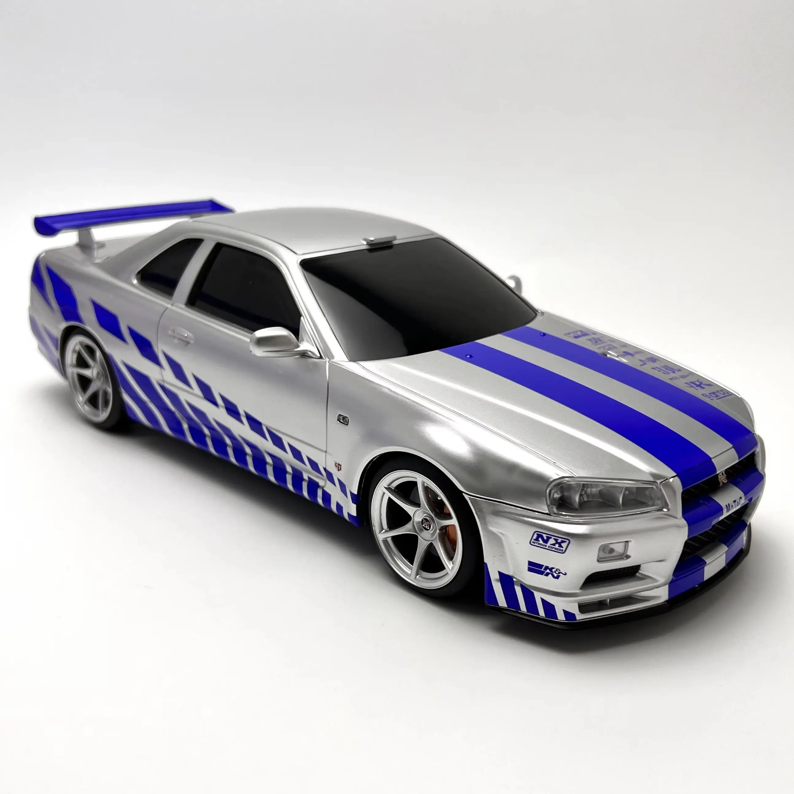 1/16 Skyline GTR34 Car Model Tissue Case - Automotive Style Interior Organizer