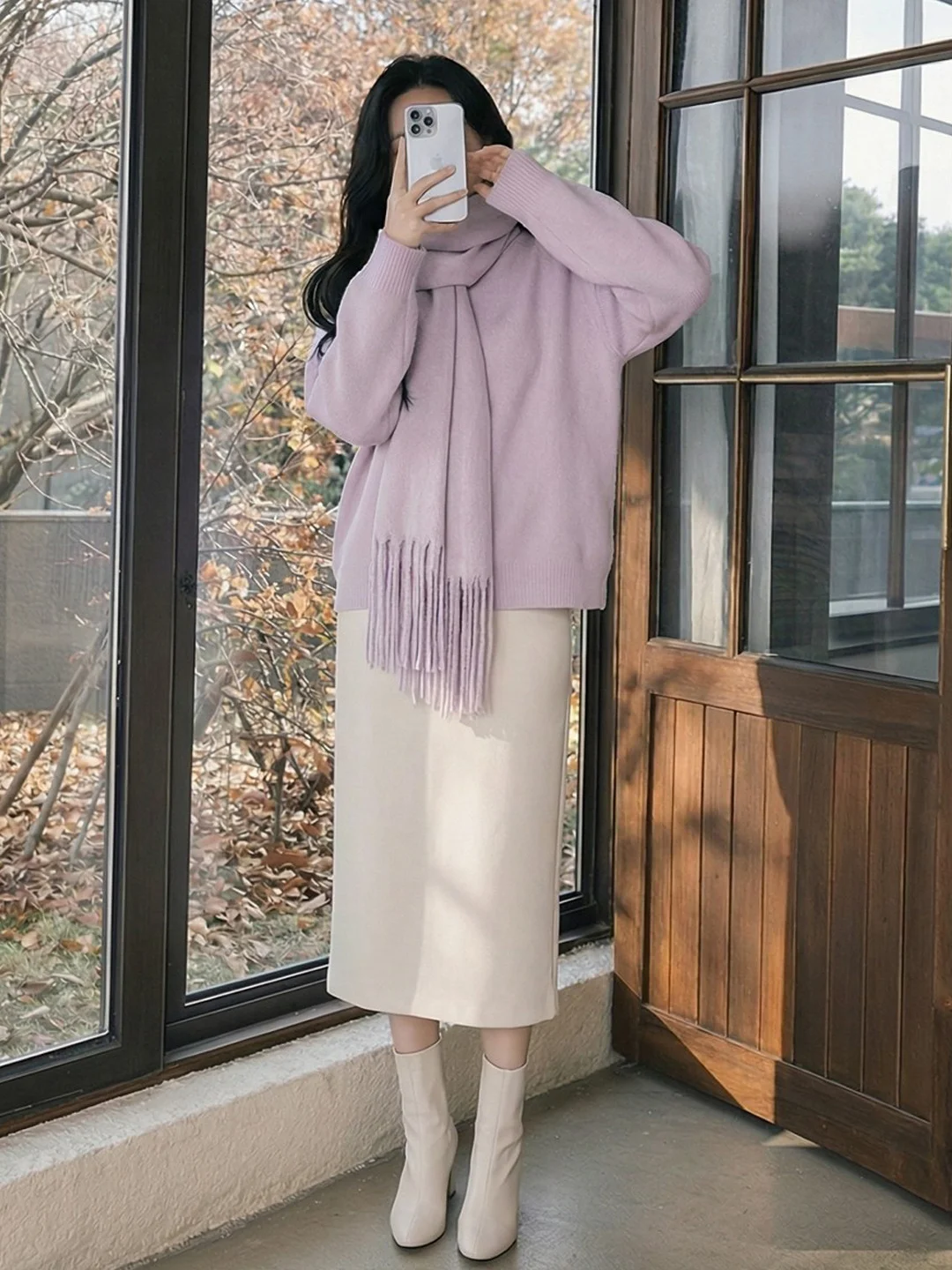 

Комплект для похудения: свитер и юбка. Новинка осенне-зимнего сезона. Модный комплект из двух предметов: свитер и юбка А-силуэта с высокой талией. Материал: полиэстер.