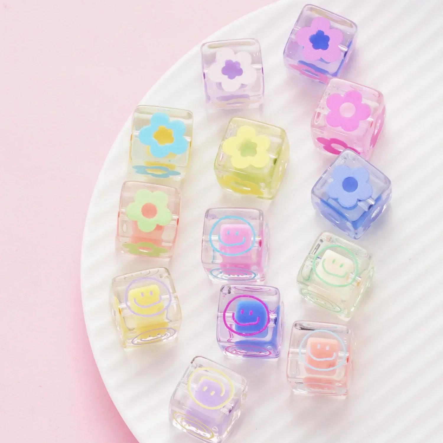 CH19 5Pcs 16mm Flower Smiling Bead Middle Square Exquisite Pattern Handstring Lovely Beads Accessories DIY Hair Accessories