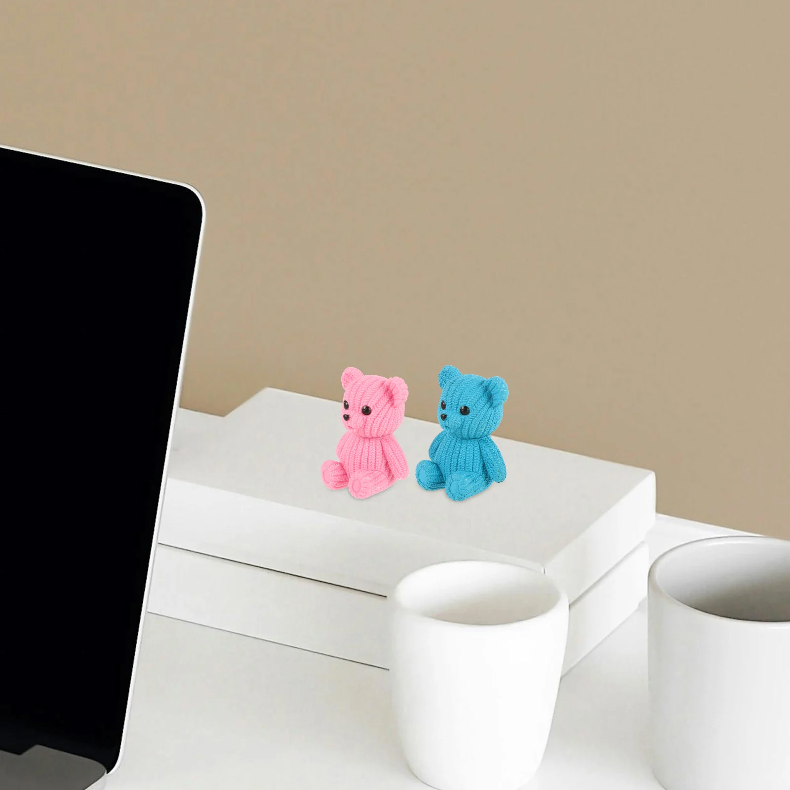 

4 Pcs Resin Bear Keychain Mini Figurines Desk Ornaments Home Decor Car Desktop for Decoration Pvc Decorations Baby