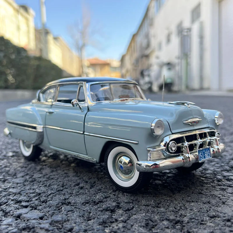 

Dealer Edition Car Model,1:18 Chevrolet 1953 Bel Air,Paint Not Good,Diecast Model for Collections,Display and Gift for Friends