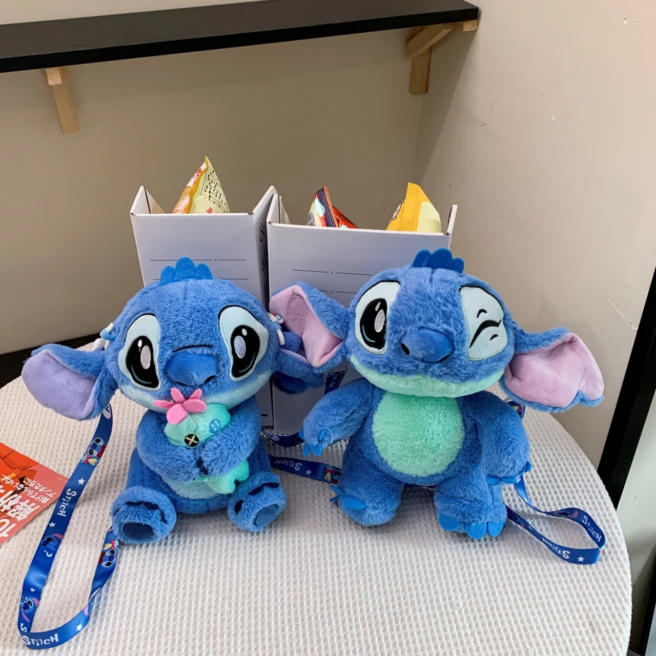 Popular mochila Stitch the Monster con bolsas duales: adorable peluche para fanáticos de Lilo & Stitch