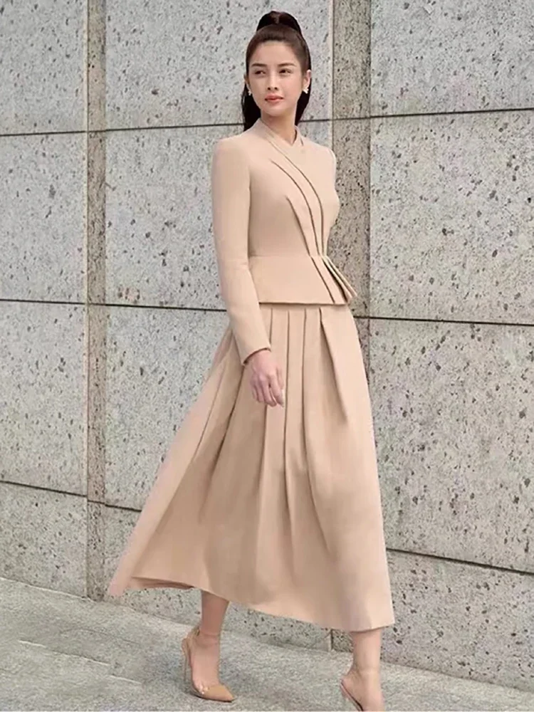 

Autumn 2024 New Women’s 2 Pcs Set O-neck Long Sleeve High Waist Pleated Coat with Asymmetric Woolen Skirt Fashion Suit