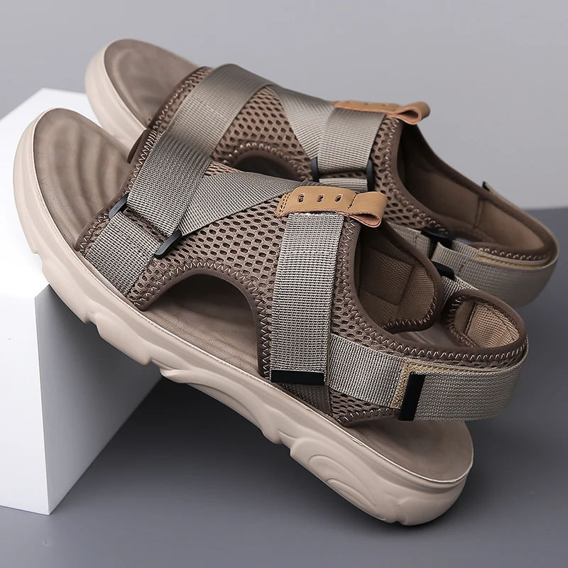 Fashion Beach Sandals Soft Sole Slippers Anti-Slip Sandal Flip Flops Men Summer New Large Size Breathable Men's Leather Sandals