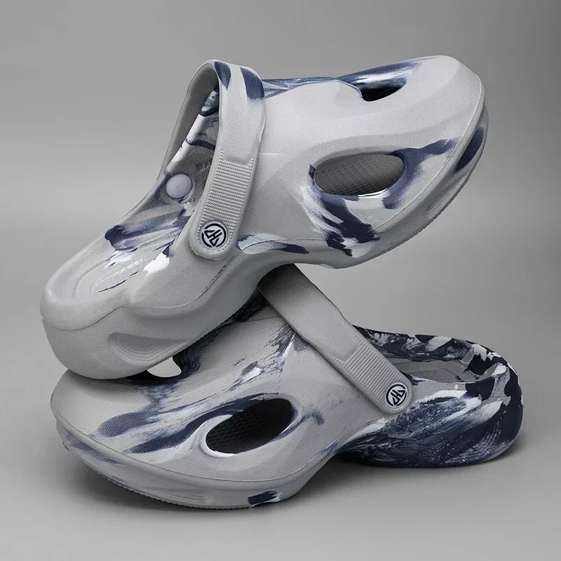 شباشب صيفية للرجال منصة مموهة أحذية خارجية صنادل شاطئ للرجال ناعمة من مادة EVA في الأماكن المغلقة