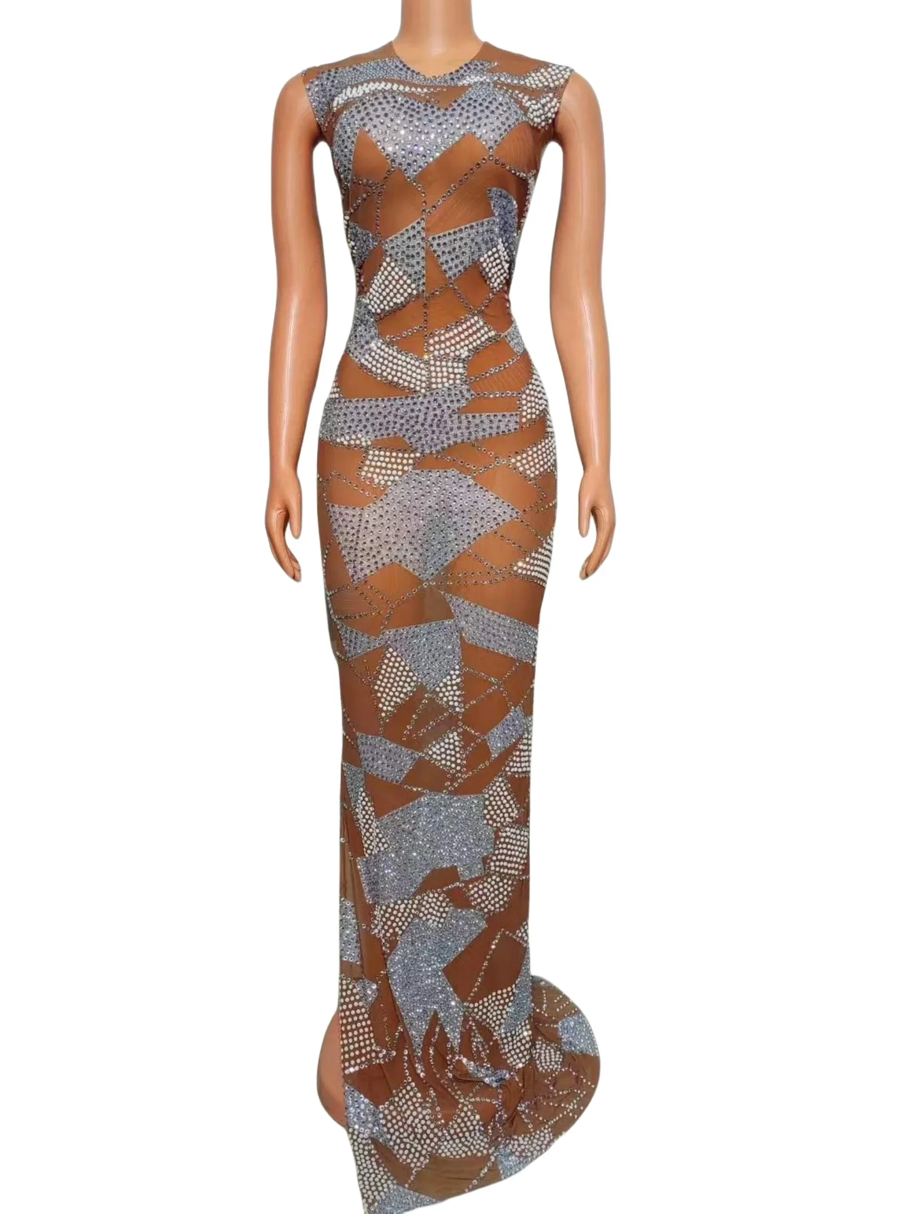 فستان مثير شفاف من خلال شبكة شفافة بطول الأرض للنساء بدون أكمام بحجر الراين الكامل مطرز بالخرز لامع لالتقاط الصور لأعياد الميلاد