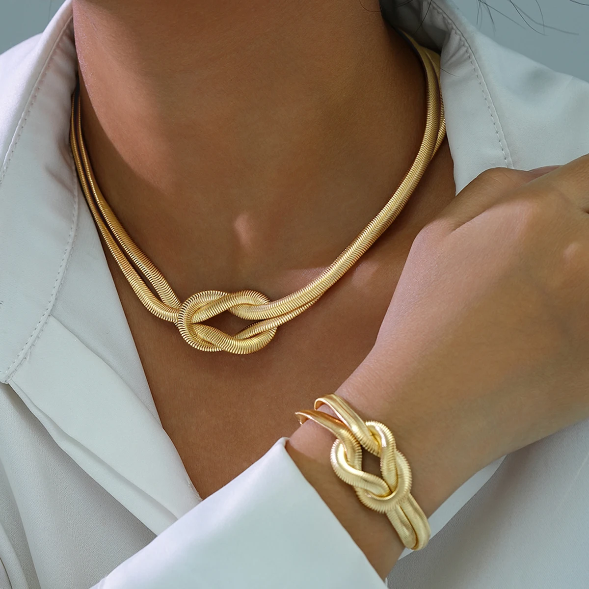 2pcs Fashion Gold Color Double Layer Knot Snake Chain Necklace and Bracelet Set for Women Vintage Twisted Chunky Jewelry Set New