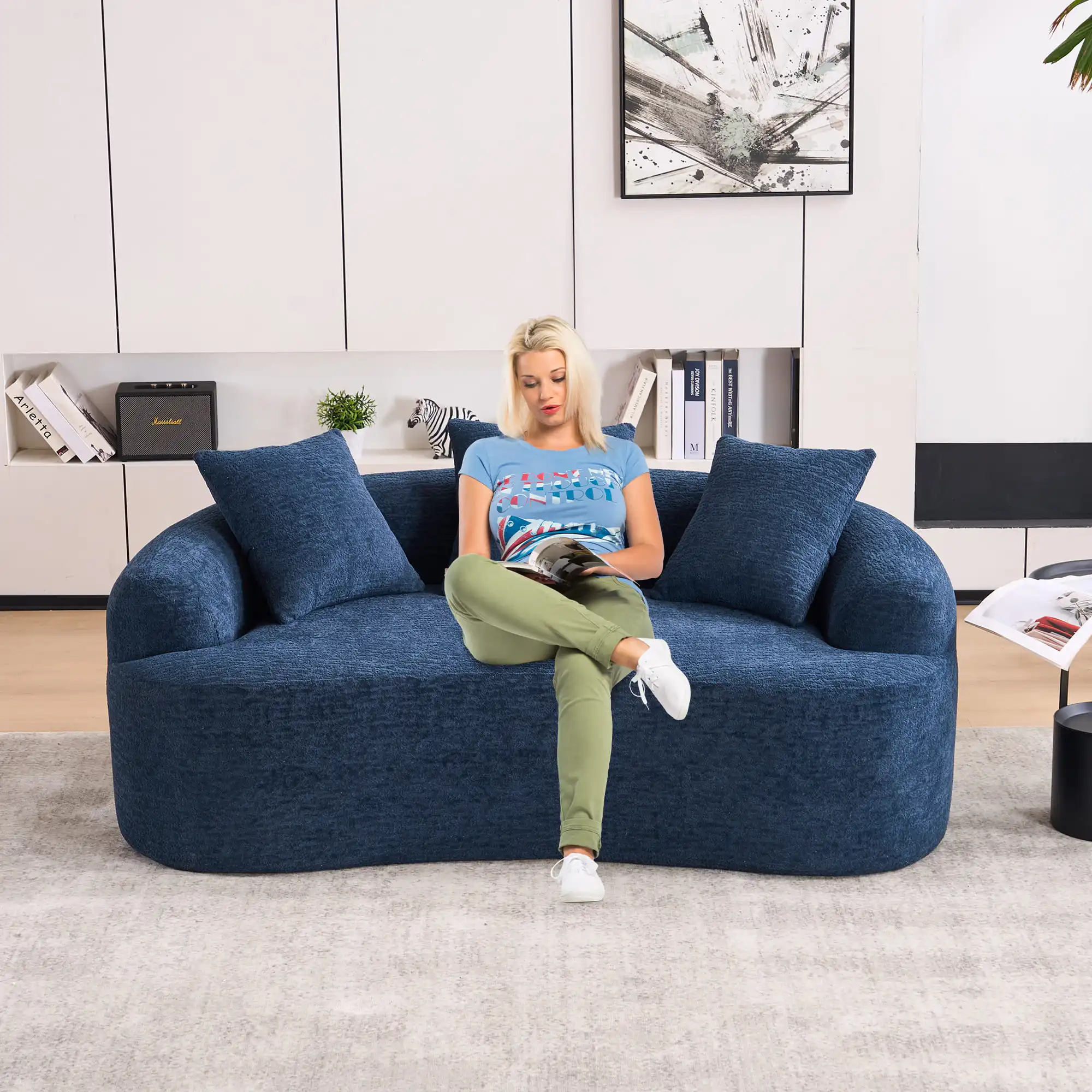 

Modern Curved Loveseat Blue Velvet Sofa High Resilience Sponge Cushion Compact Living Room Furniture for Apartment