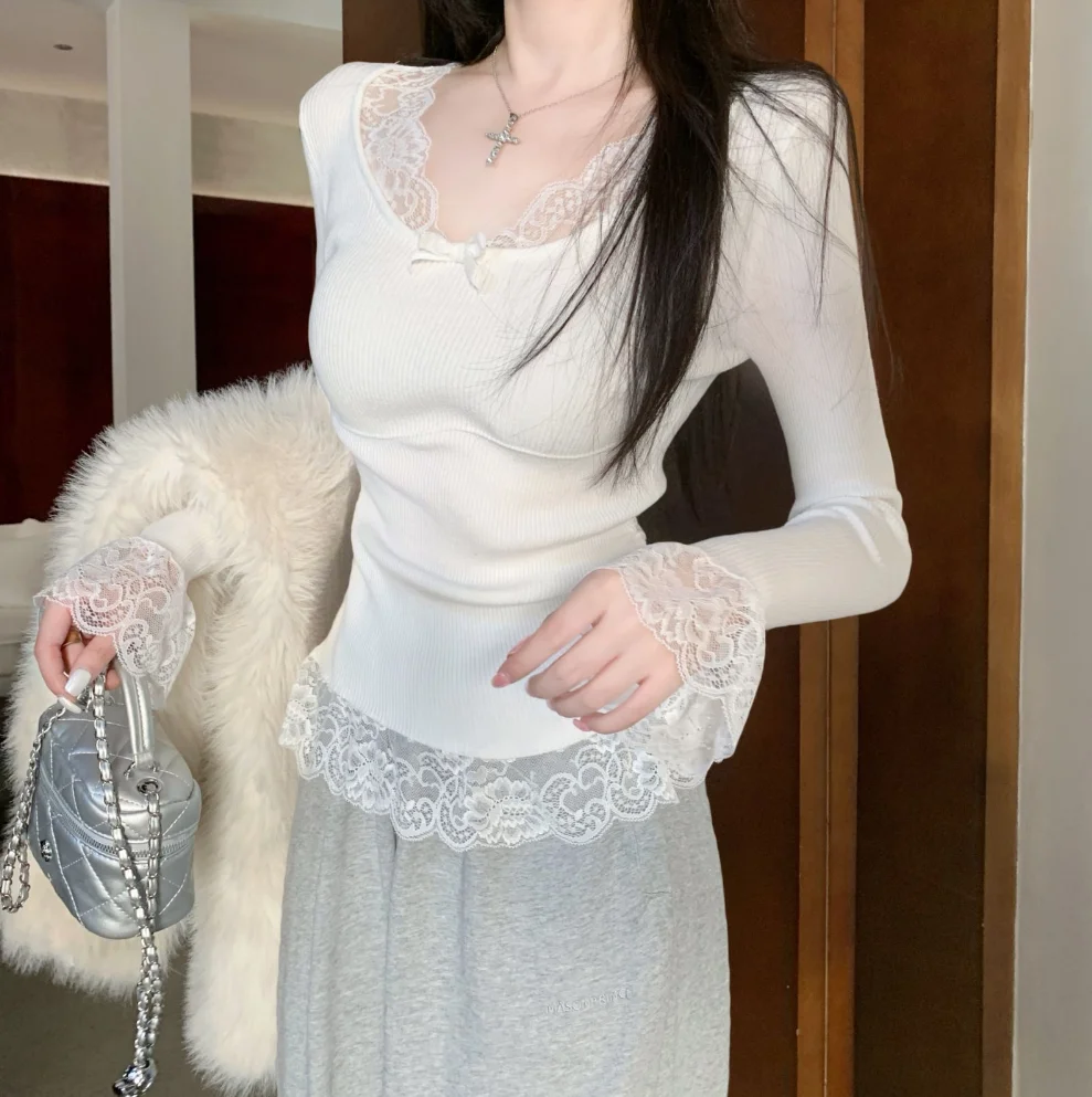 2024 New Gray Sweet and Spicy Style High-end Advanced V-neck Lace Stitching Autumn and Winter Inner Ruffle Hem Sweater Top