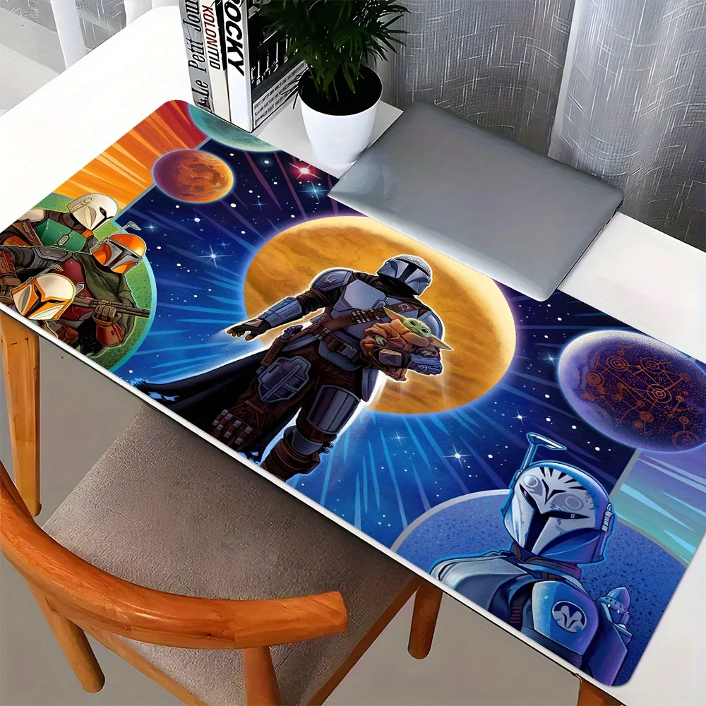 قطعة واحدة من لوحة ماوس Star Wars Mandalorian - حصيرة مكتبية ذات قاعدة مطاطية نابضة بالحياة مع تصميم درع ماندالوريان، مثالية للألعاب