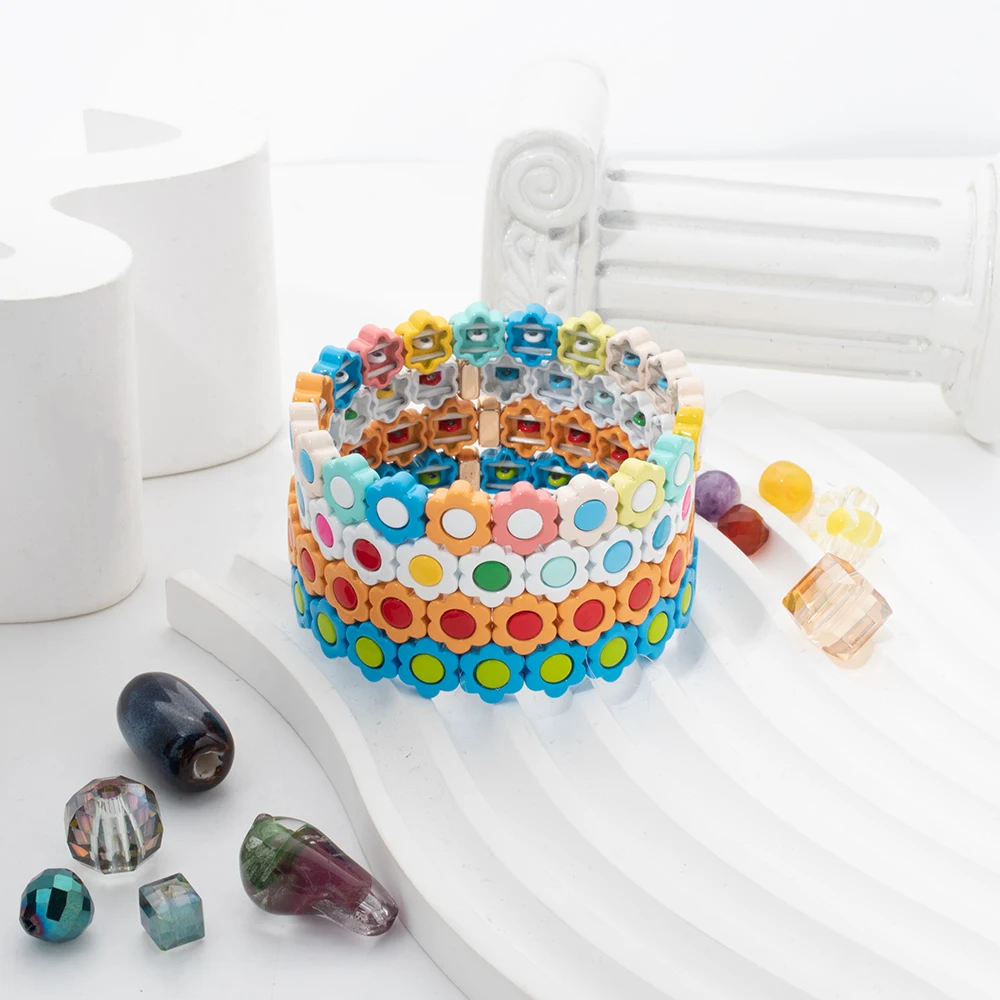 

2023 New Fashions Enamel Sunflower Bracelet Set for Women Candy Color Beads Elastic Bangle Women Jewelry Accessories Gift