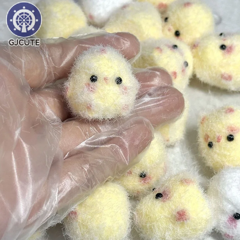 1Pcs Miniature Slow Rebound Relief Squeeze Toy Cute Sticky TPR Squishy Mini Chick Stress Relief Squishy New Fidget Prop