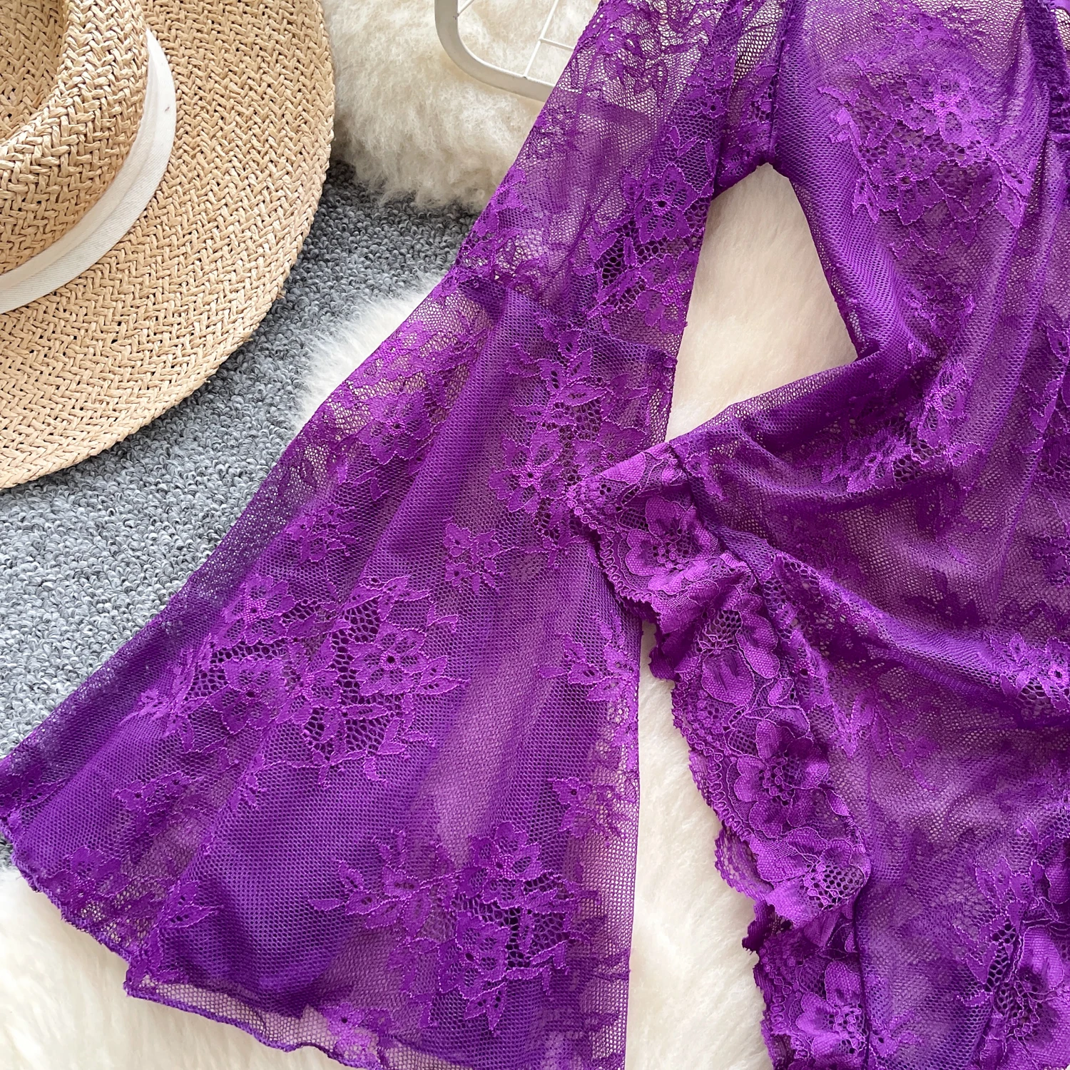 女性シニア向けフレアスリーブレースボディスーツロンパースレディースシアーシースルー薄手ホットスウィートプレイスーツジャンプスーツ女性セクシーナイトアウトナイトウェア