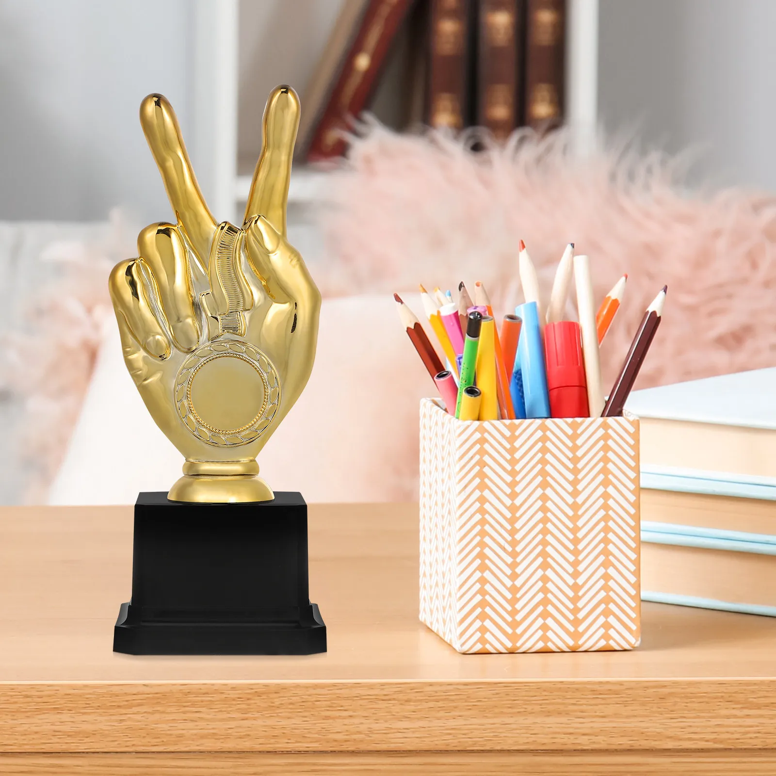 

18.5cm Plastic Golden Award Trophy Kids Trophy Cup for School Events Sports Day Competitions Party Favors Recognition Prize