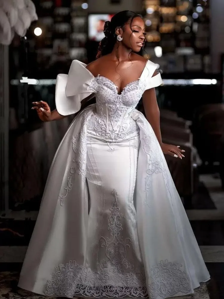 Vestidos de novia africanos de sirena con escote en forma de corazón con apliques de tren desmontable vestidos de novia de satén con cuentas Vestido de novia