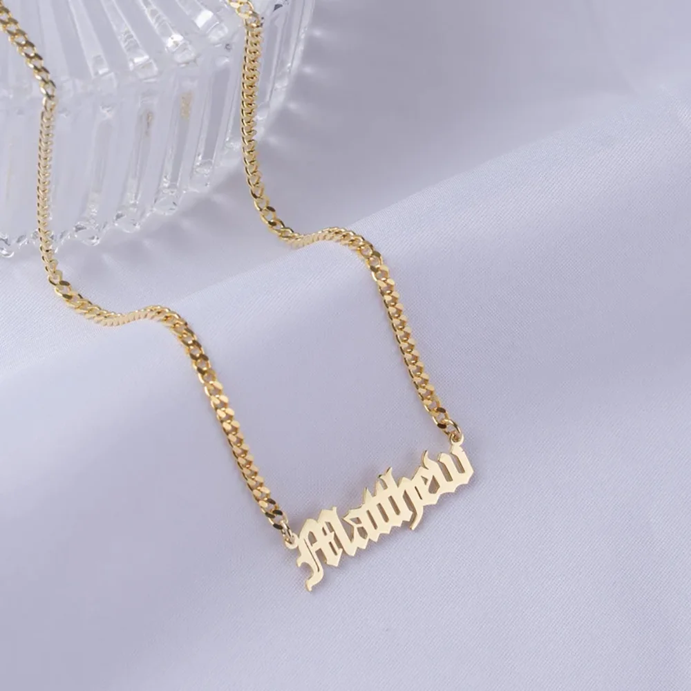 Colar de aço inoxidável inglês antigo personalizado para mulheres nome personalizado carta pingente cuba corrente colar masculino jóias vintage