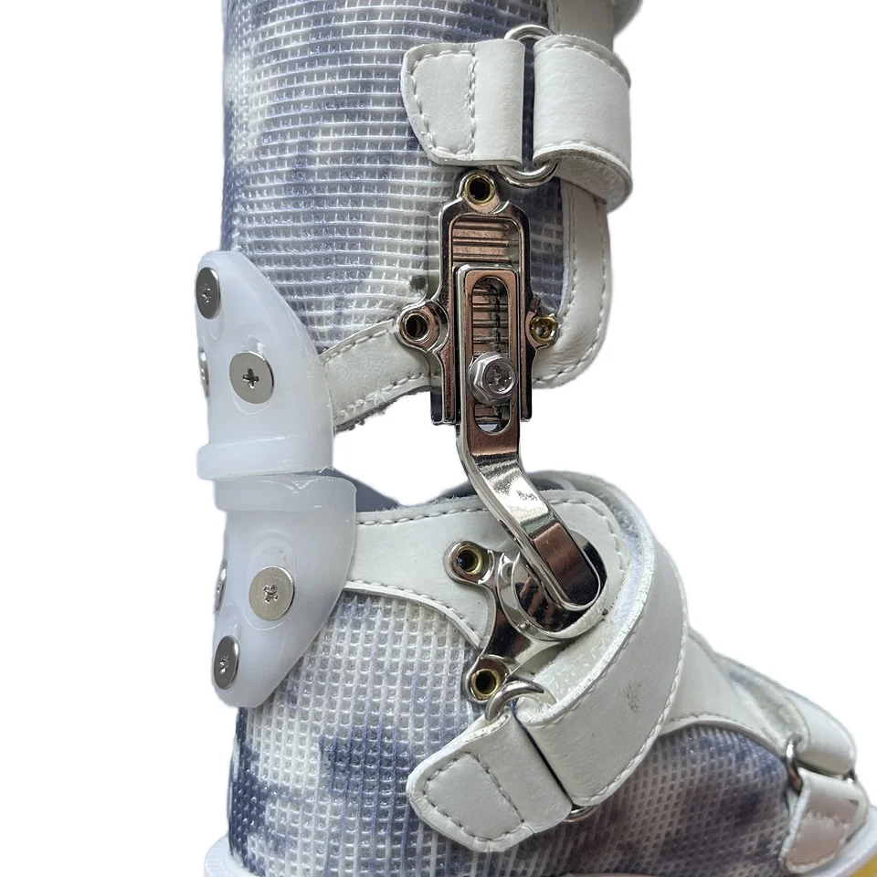 Białe buty korekcyjne o wysokim kroju dla osób z porażeniem mózgowo-sprężynowym Protezujące maszyny ortopedyczne Oddychające