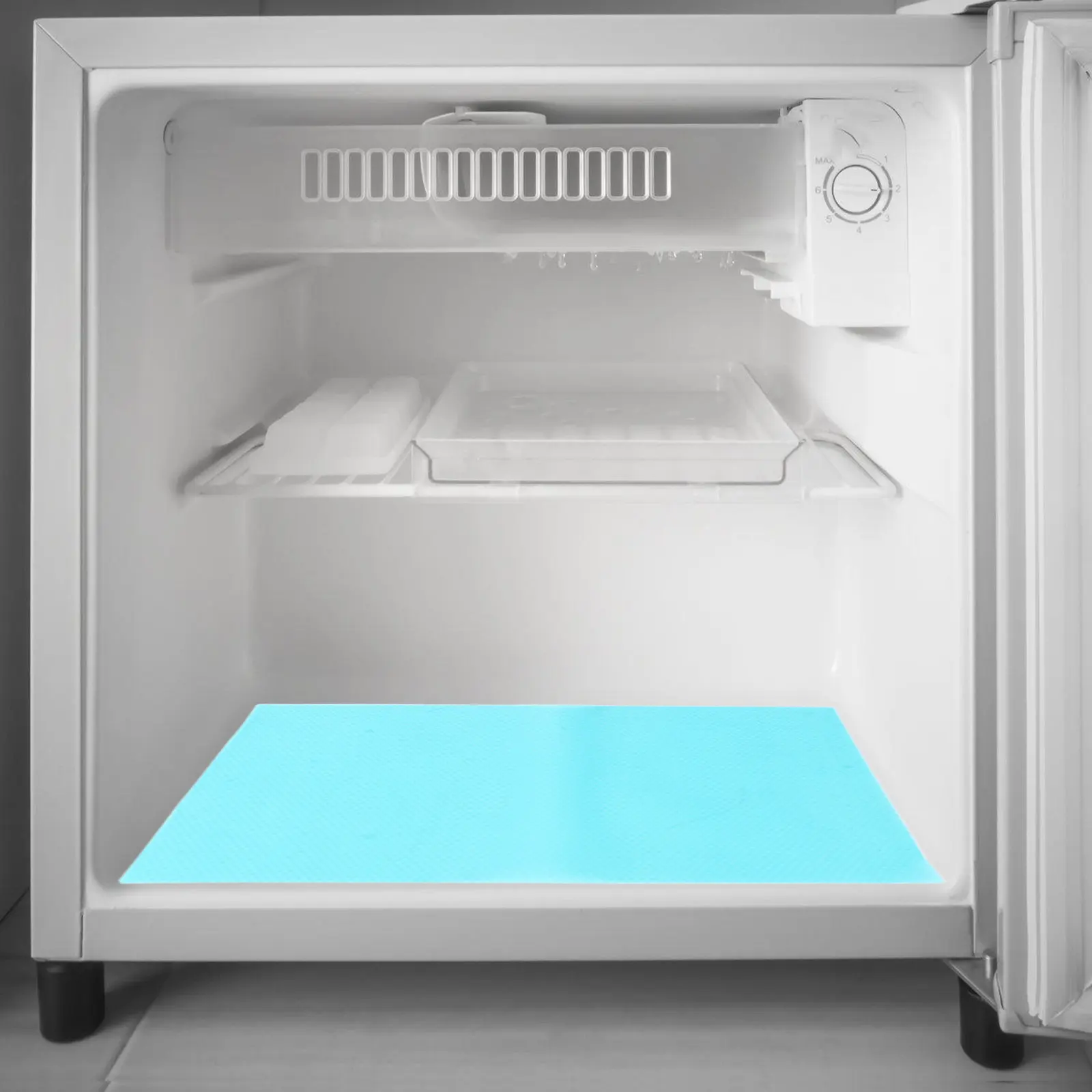 

8Pcs Refrigerator Mat Set Elegant Reusable Shelf Liners for Kitchen Cupboard Pantry Storage 45x29cm Non Slip Moisture Proof