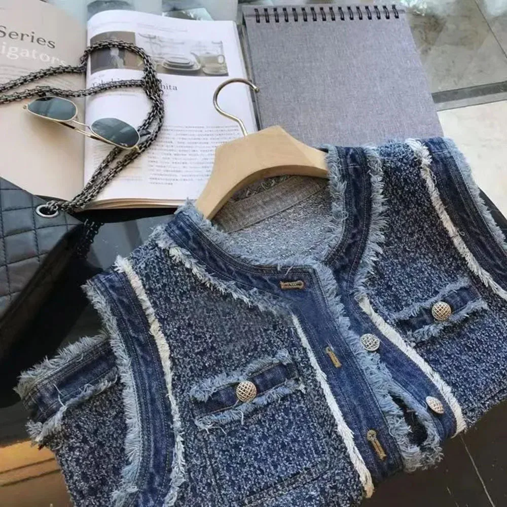 2025 NEW Spring Autumn Flow Sleeveless Tank Top Coat Women Single Breasted Plaid Denim Vest Jacket Female Tassel Elegant Lady