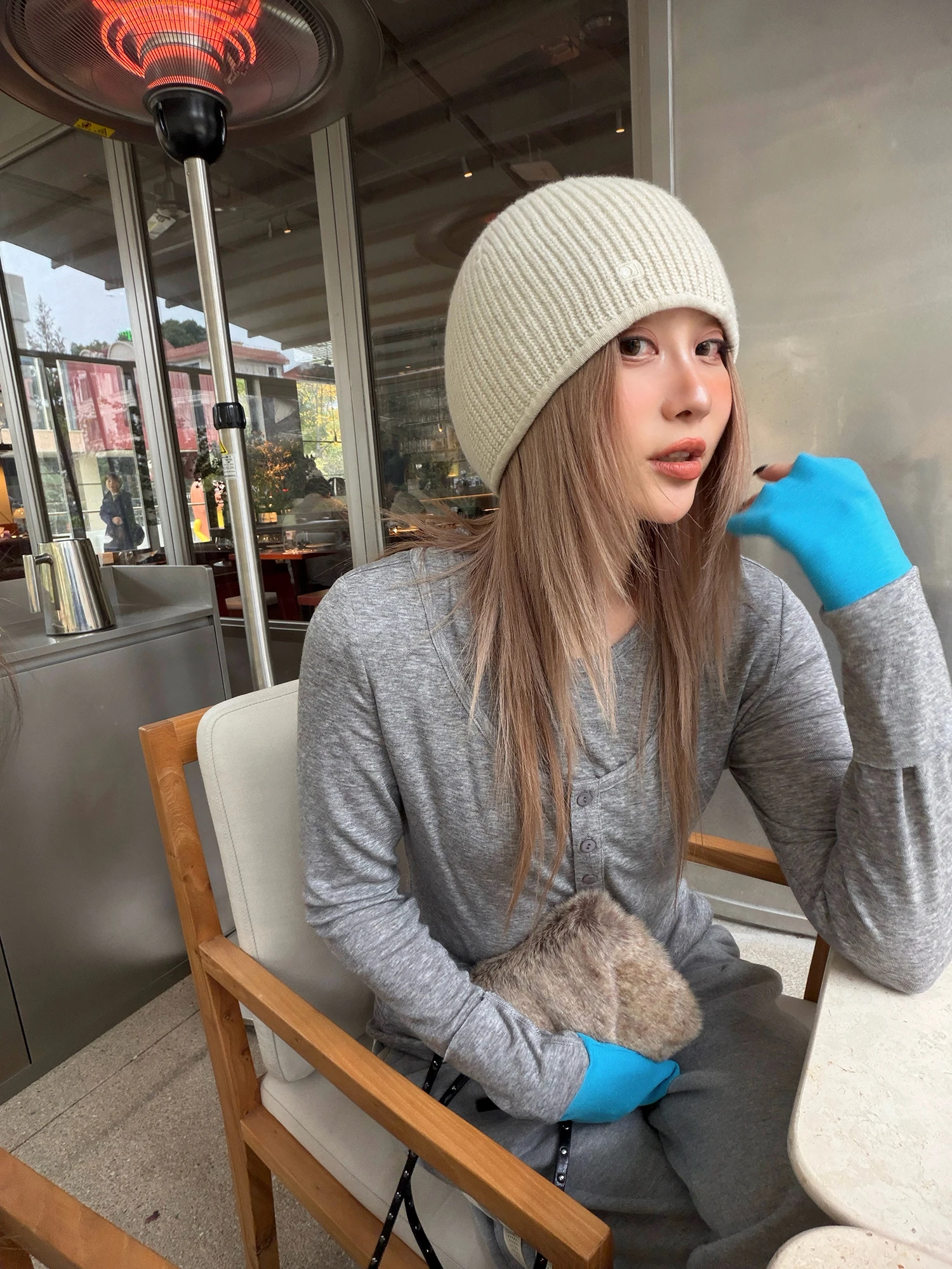 

Женская футболка SukiiRED с длинным рукавом, из смесовой шерсти, повседневная, в стиле колор-блок, свободного кроя, из полиэстера, лиоцелла, шерсти и спандекса