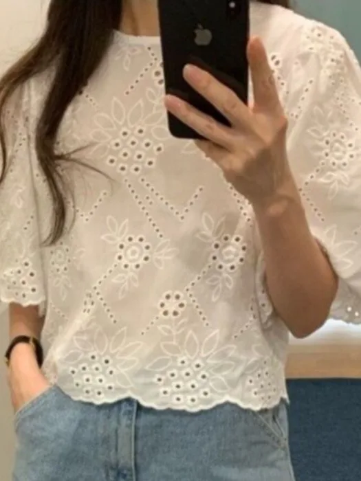 เสื้อไหมพรมลูกไม้ลายดอกไม้แบบหลวมๆ สไตล์เก๋ไก๋อเนกประสงค์สำหรับผู้หญิง ดีไซน์ฉลุลายปัก