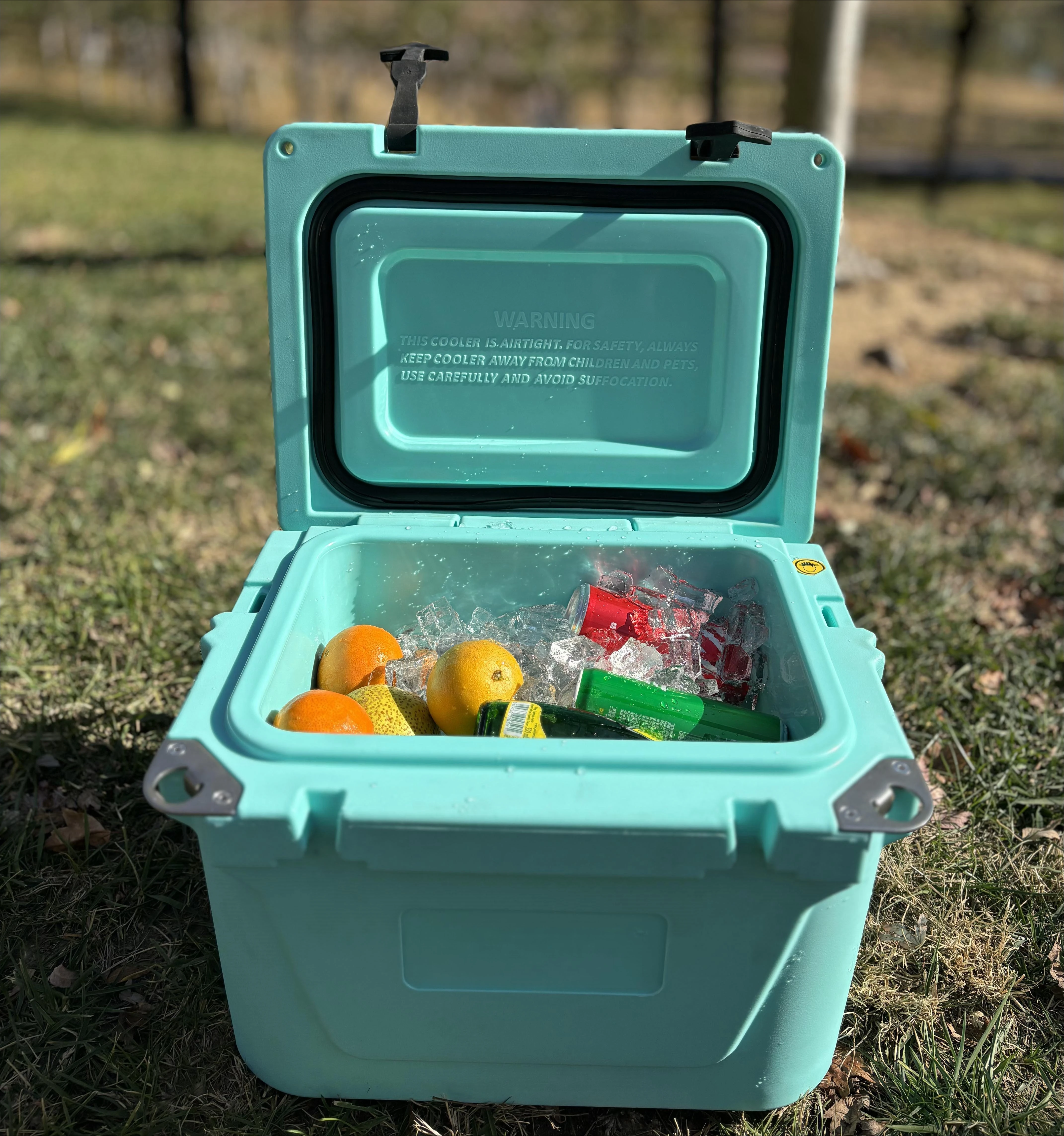 High Performance Portable Outdoor Camping Picnic Insulated Food Hard Plastic Freezer