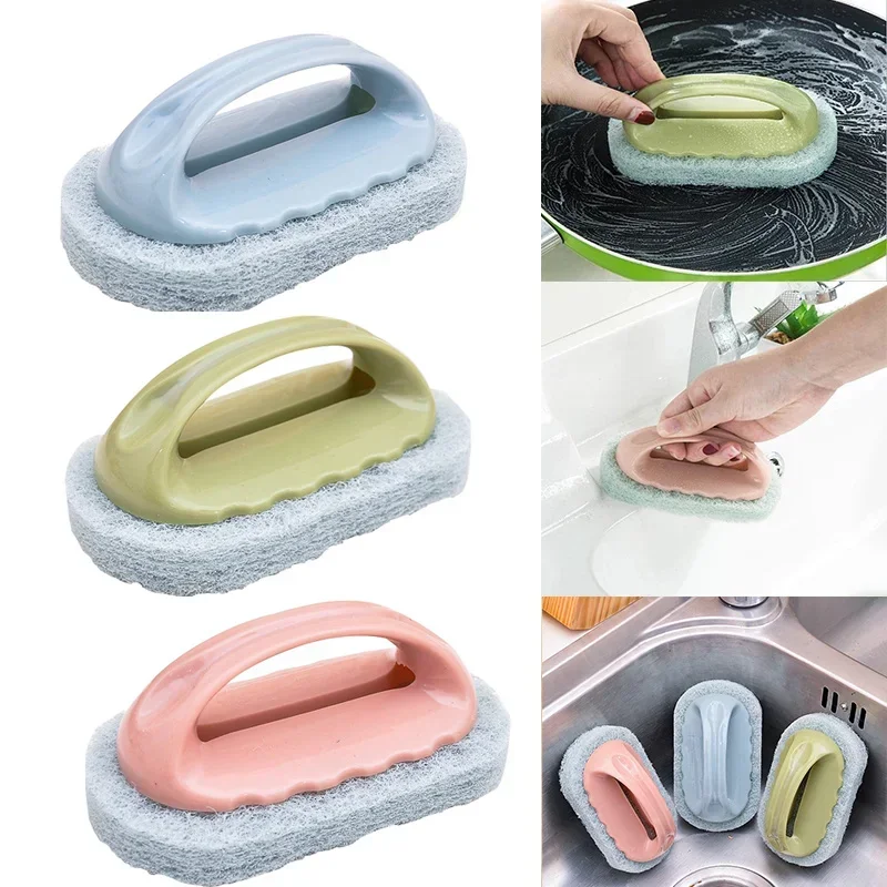 Limpiar y teñir la bañera, escovar los azulejos, escovar la cocina, lavar las ollas y platos, escare el cepillo de limpieza, toallita de esponja
