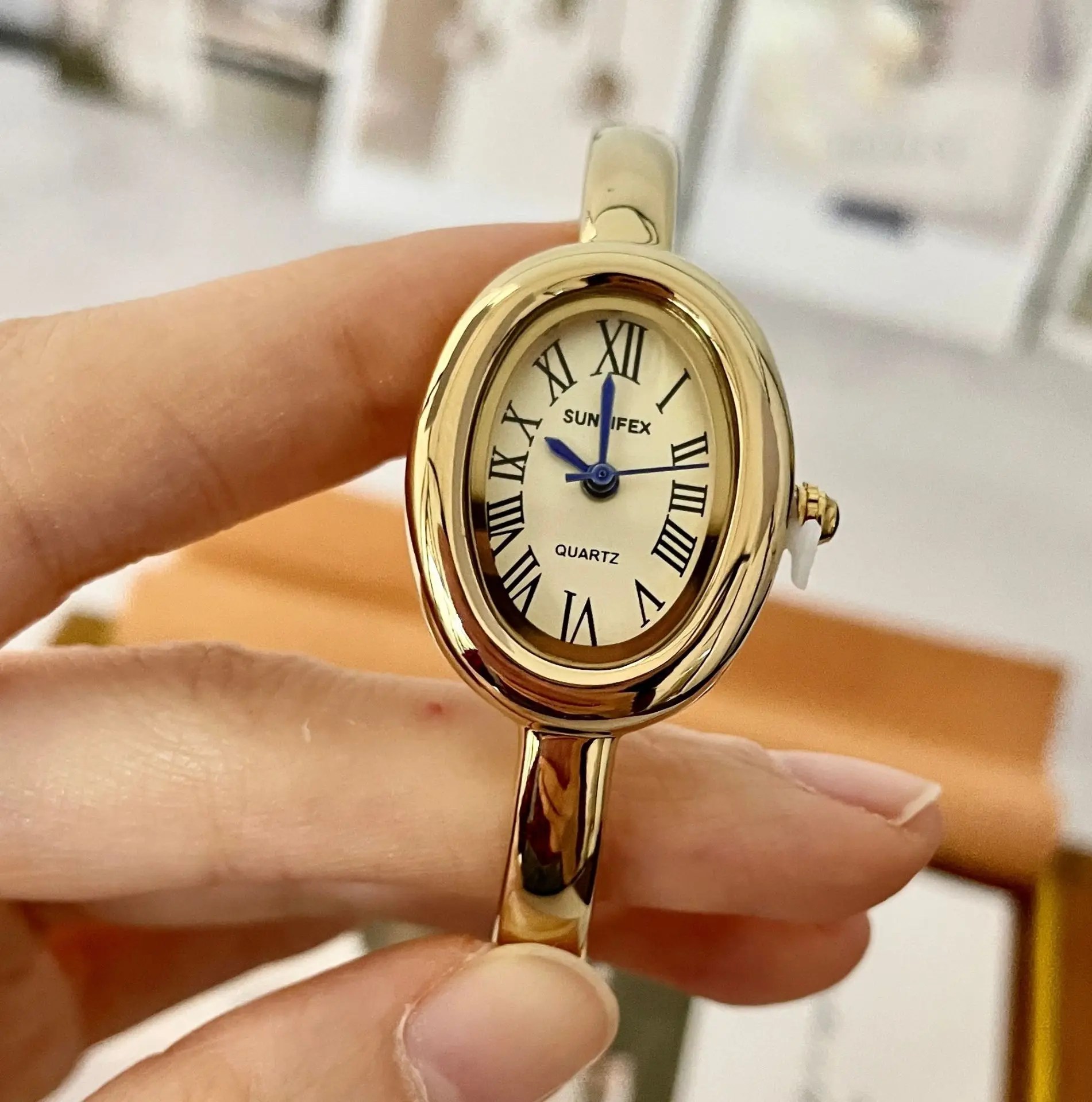 New Watch Women's Rose Gold Diamond Ring Light Luxury High-end Niche Design Oval Bracelet Watch