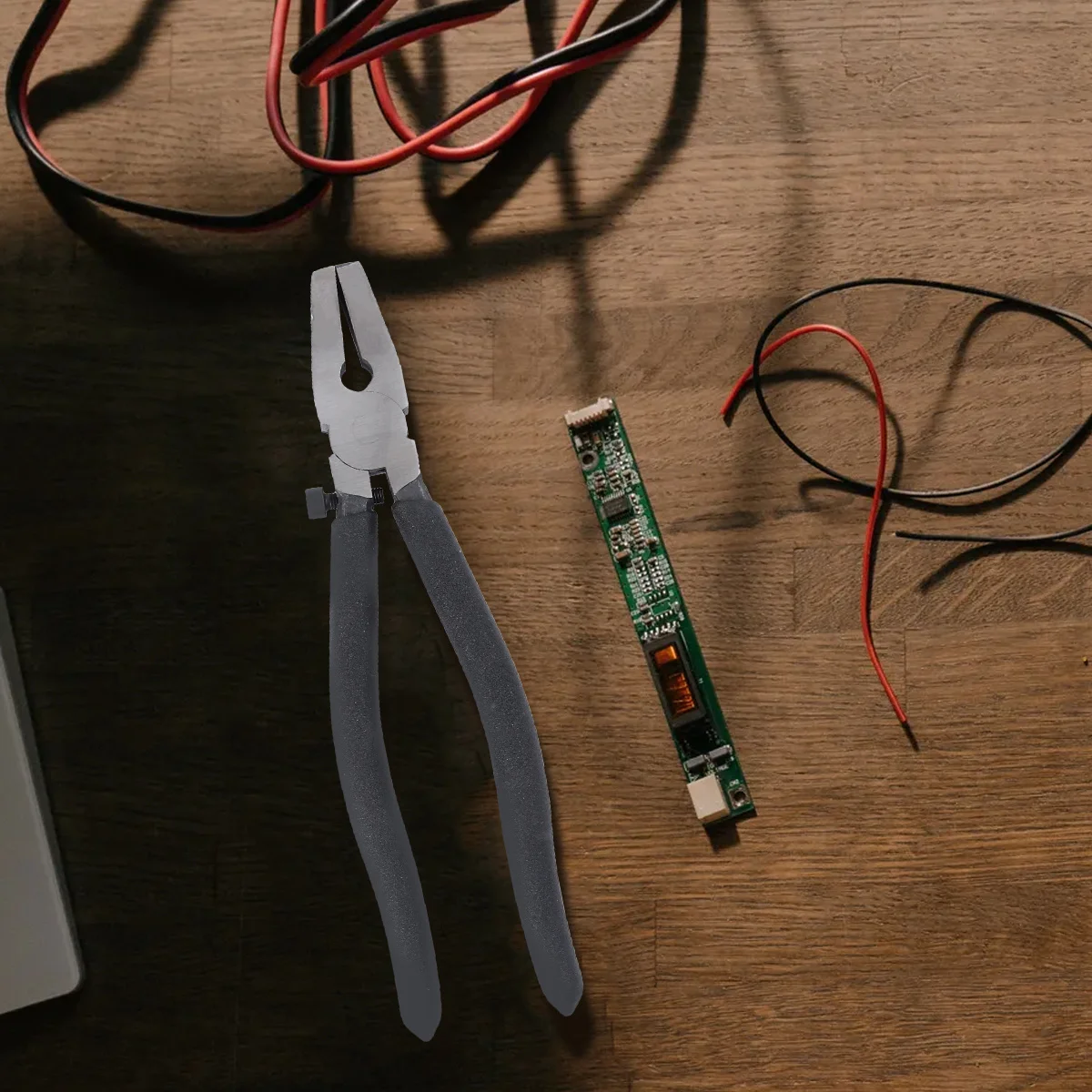 

Glass Tool Pliers Metal Flat Mouth Portable Anti-Slip Multifunctional Household Handwork Professional Pliers Skincare Tools