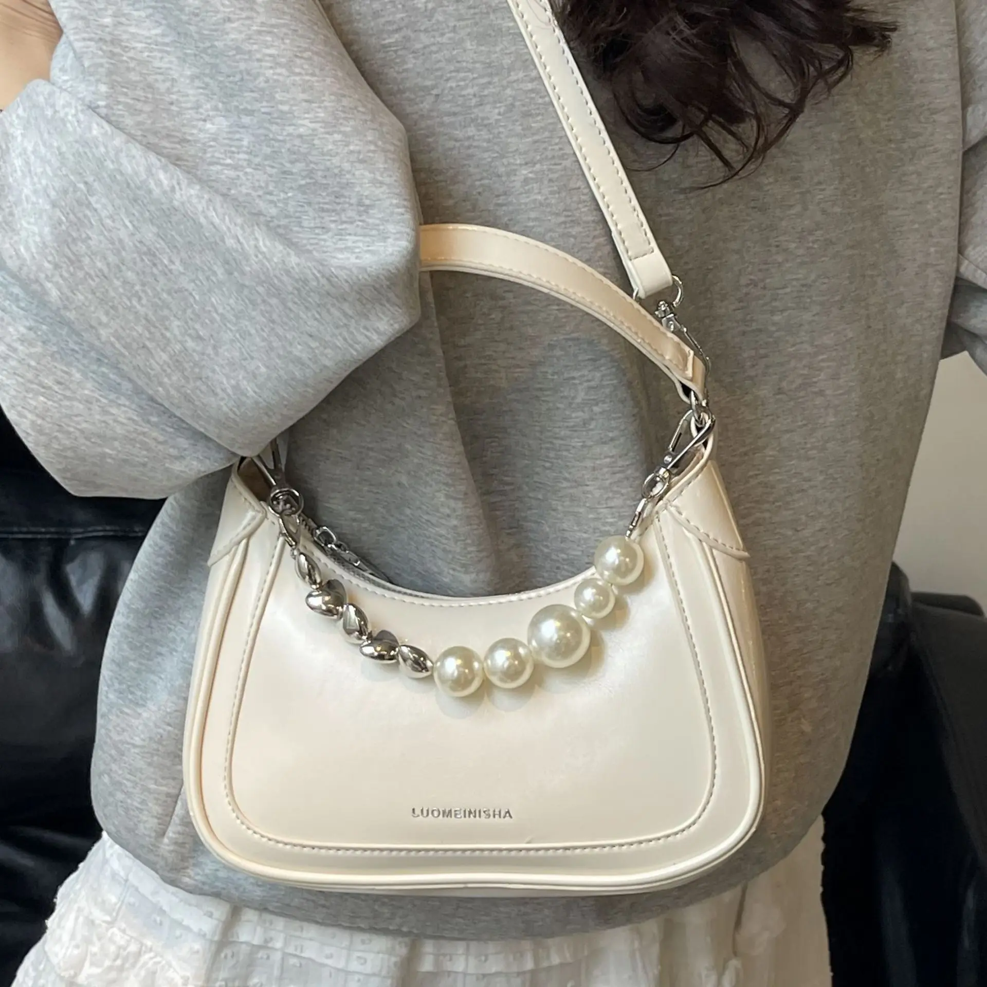 

2025 Korean Dumpling Crossbody Bag for Women Minimalist Shoulder Handheld Purse Fashionable Handbag