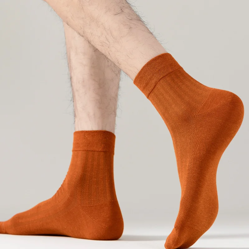 Medias de algodón transpirables para hombre, calcetines finos de malla, Color sólido, absorbentes de sudor, medias deportivas de barril medio para verano