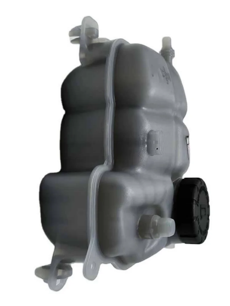 2475000049 Auto Parts Coolant Expansion Tank for Mercedes-Benz GLA180 CLA220 A160 A180 A200 A250 B160 B180 view 3