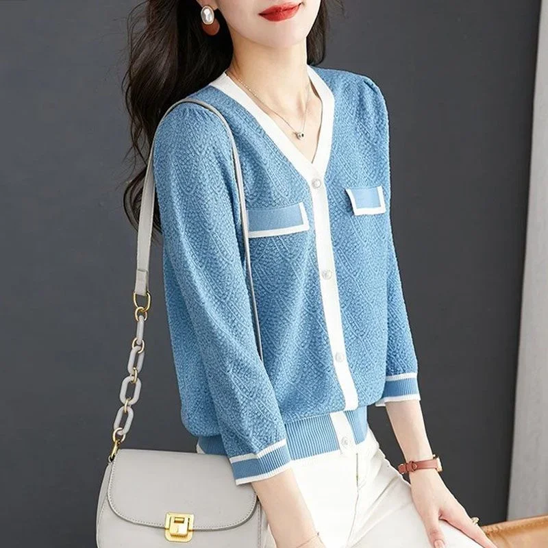 

Pop White Knitted Shirt Ice Silk Top Women's 2025 Spring Autumn New V-neck T-Shirt 3/4 Sleeves Loose Thin Western Style Small Sh