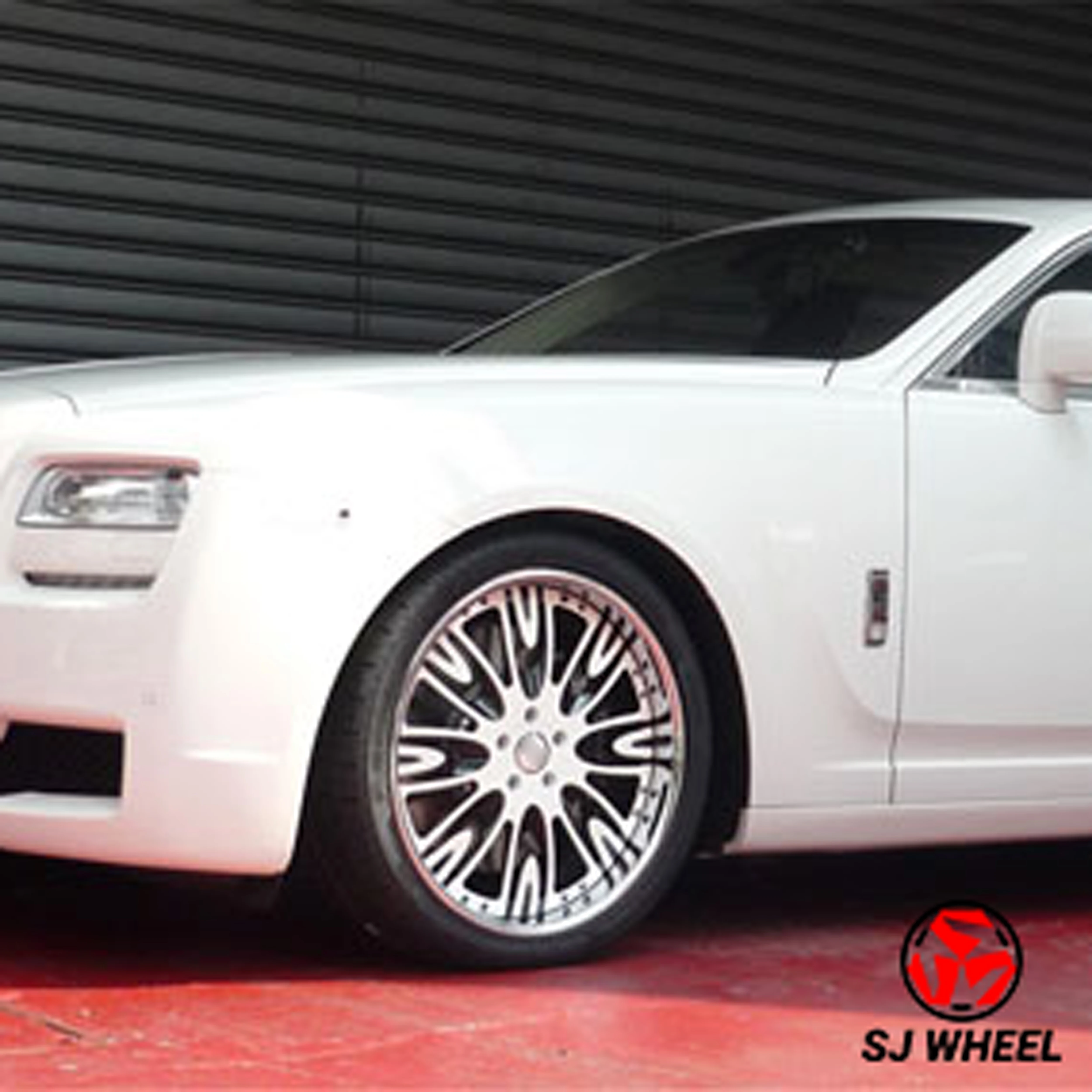 

SJ Luxury Polished Multi -spoke 22 24 26 Inch 5x120 6061-T6 Aluminum Wheels for Rolls-Royce Cullinan Range Rover Vogue L405