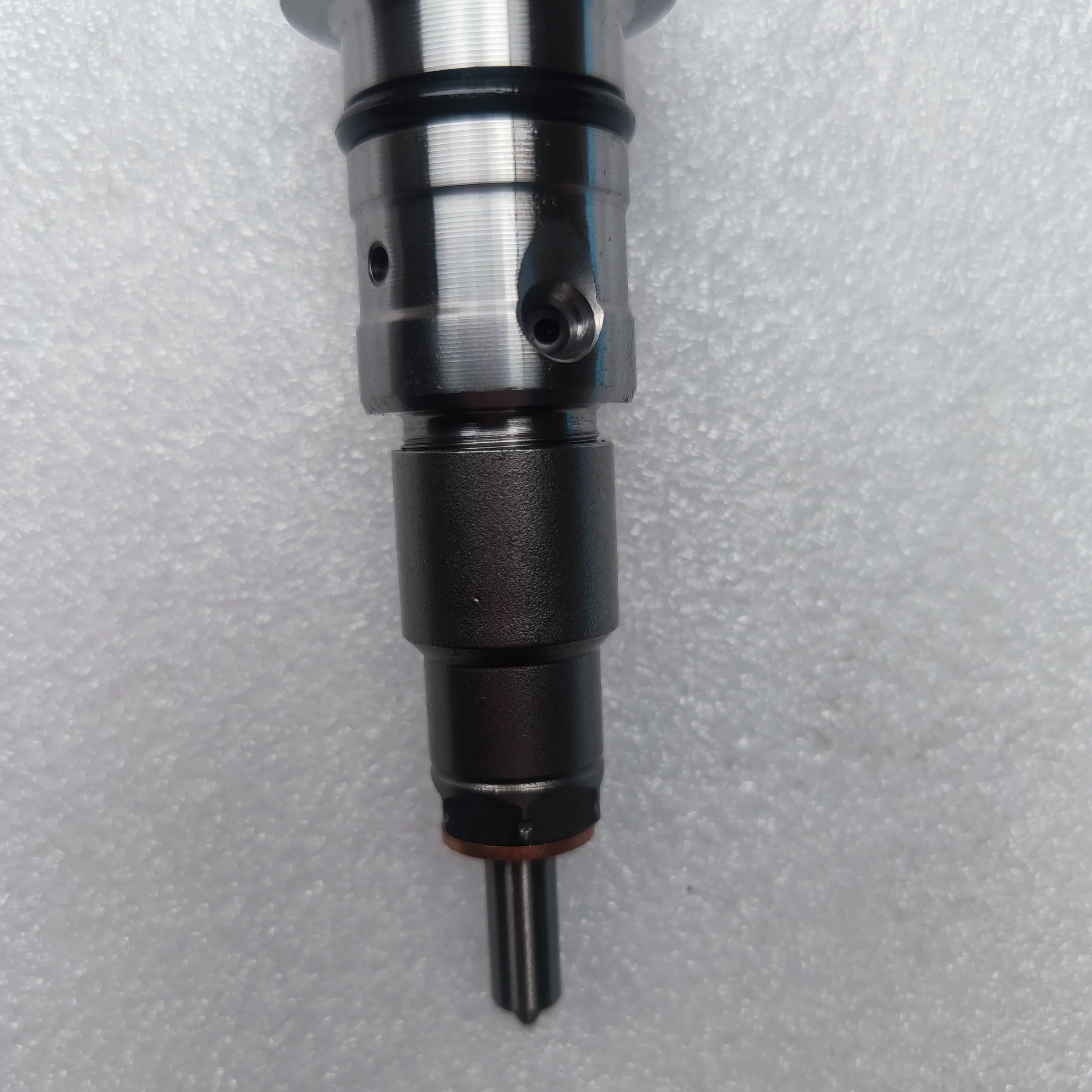 0445120057 Auto parts common rail injector 2854608 504091505 0986435552