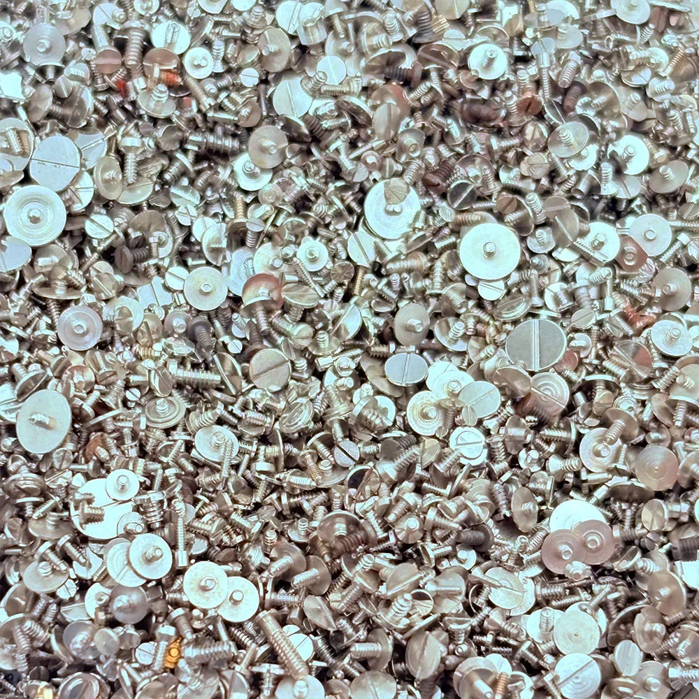 Watch movement miscellaneous screws, sizes M0.5-M1.0, randomly shipped, 100 pieces per bag